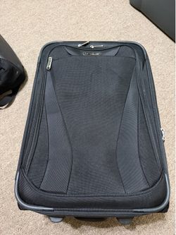 Samsonite carry on luggage