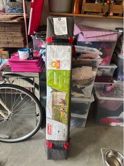 Coleman Sun Shelter w/ shade wall NWT