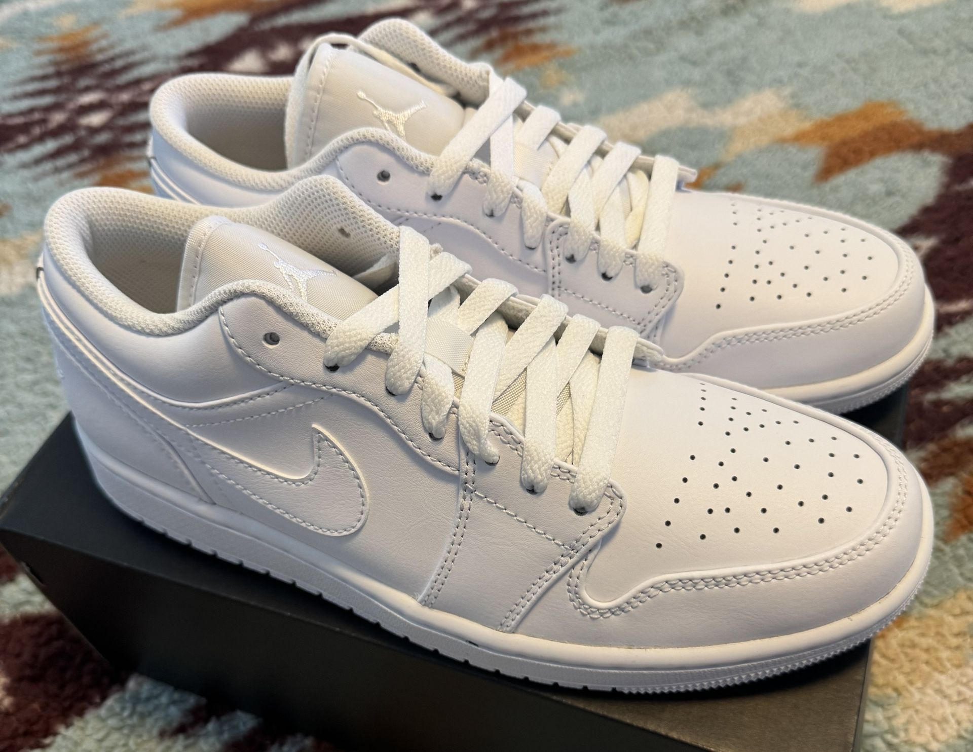 Nike Air Jordan 1 Size 8.5 Low Top Triple White 553558-136 New DS