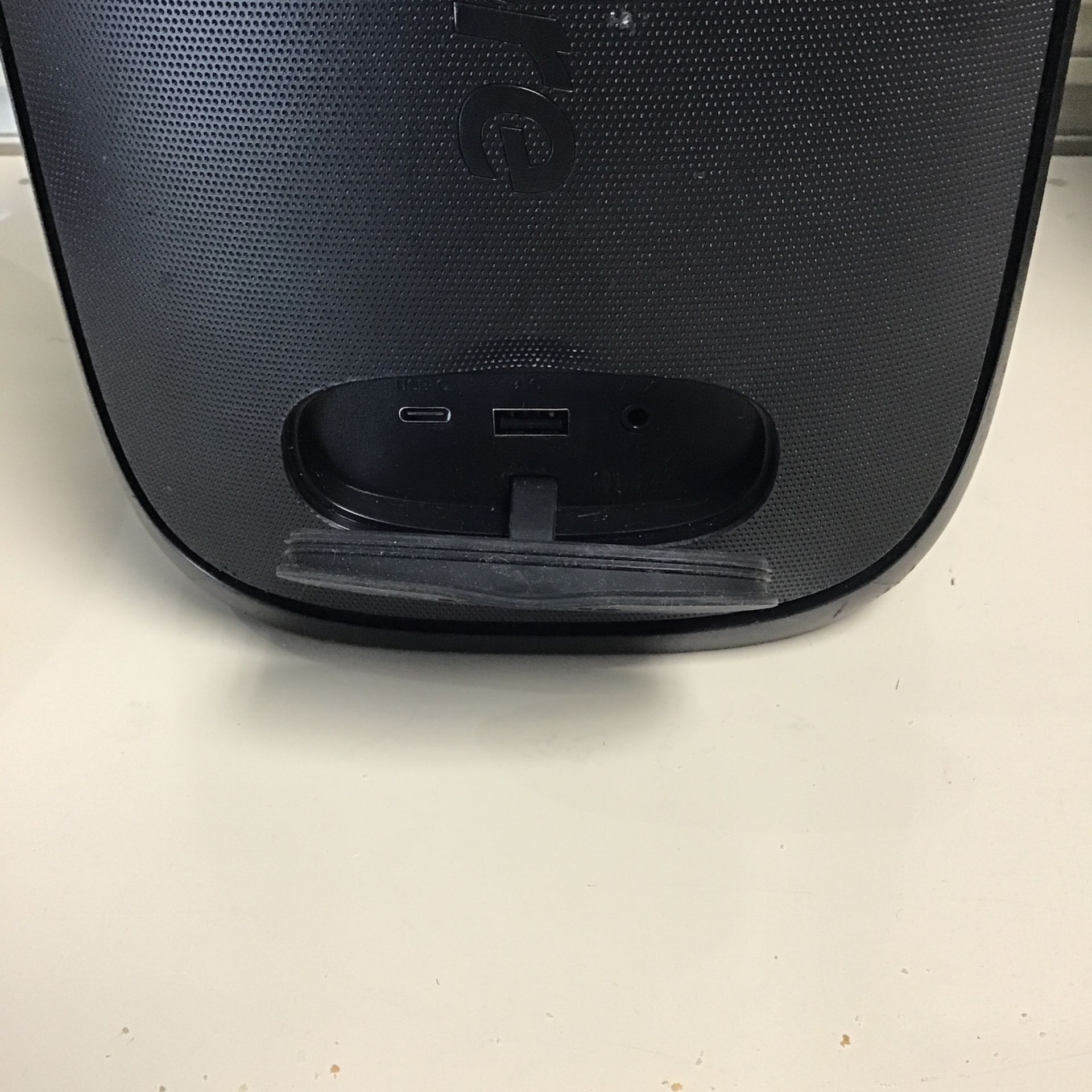 Sound core rave Neil portable Bluetooth speaker