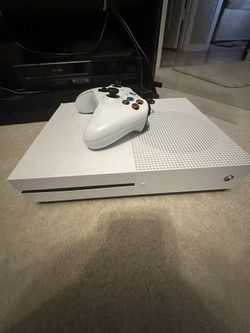 XBOX ONE S $200 OBO