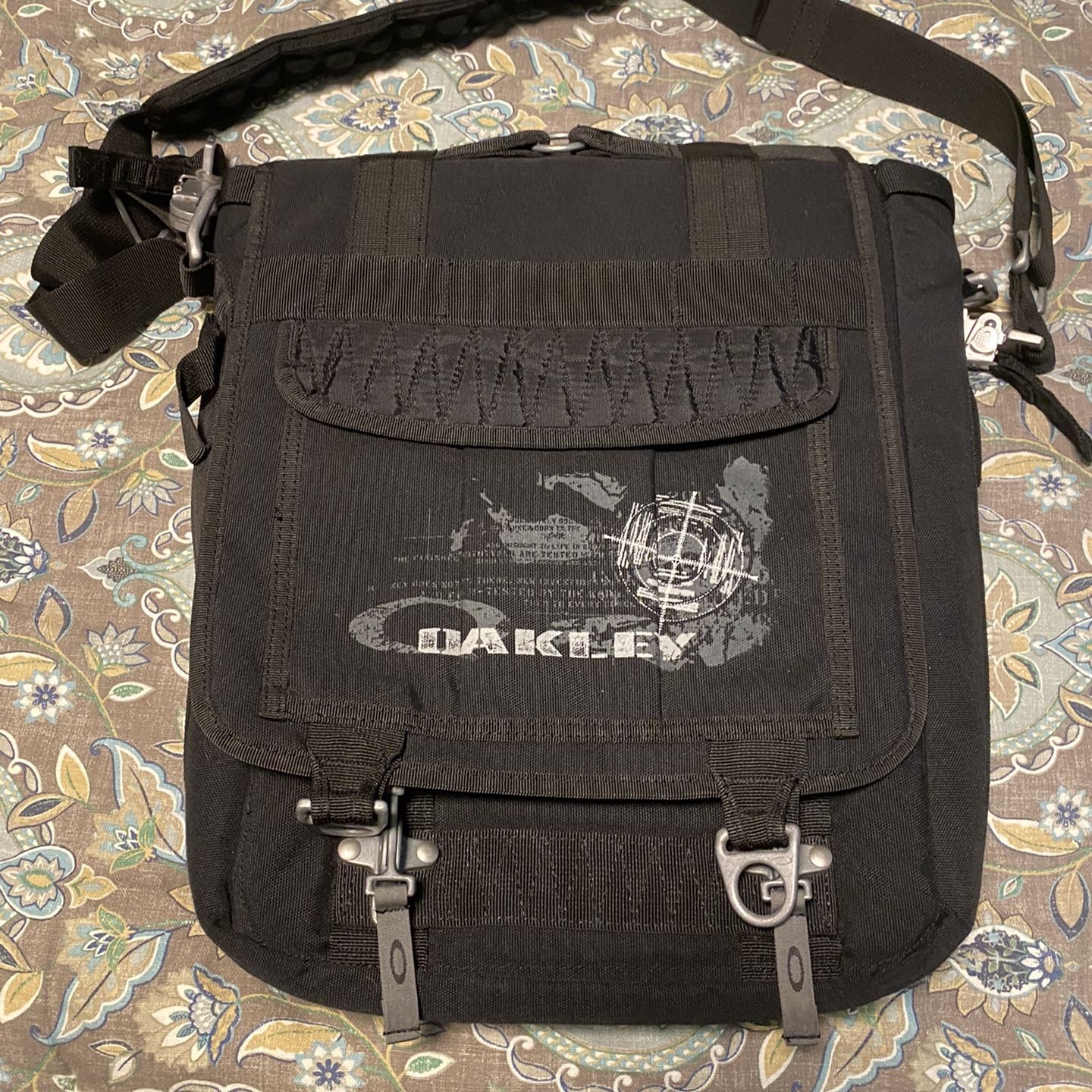 Oakley Messenger Bag Laptop Bag
