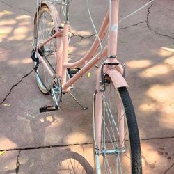 Like NEW ! Women's Bike // $200
