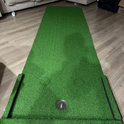 Golf Putting Green 