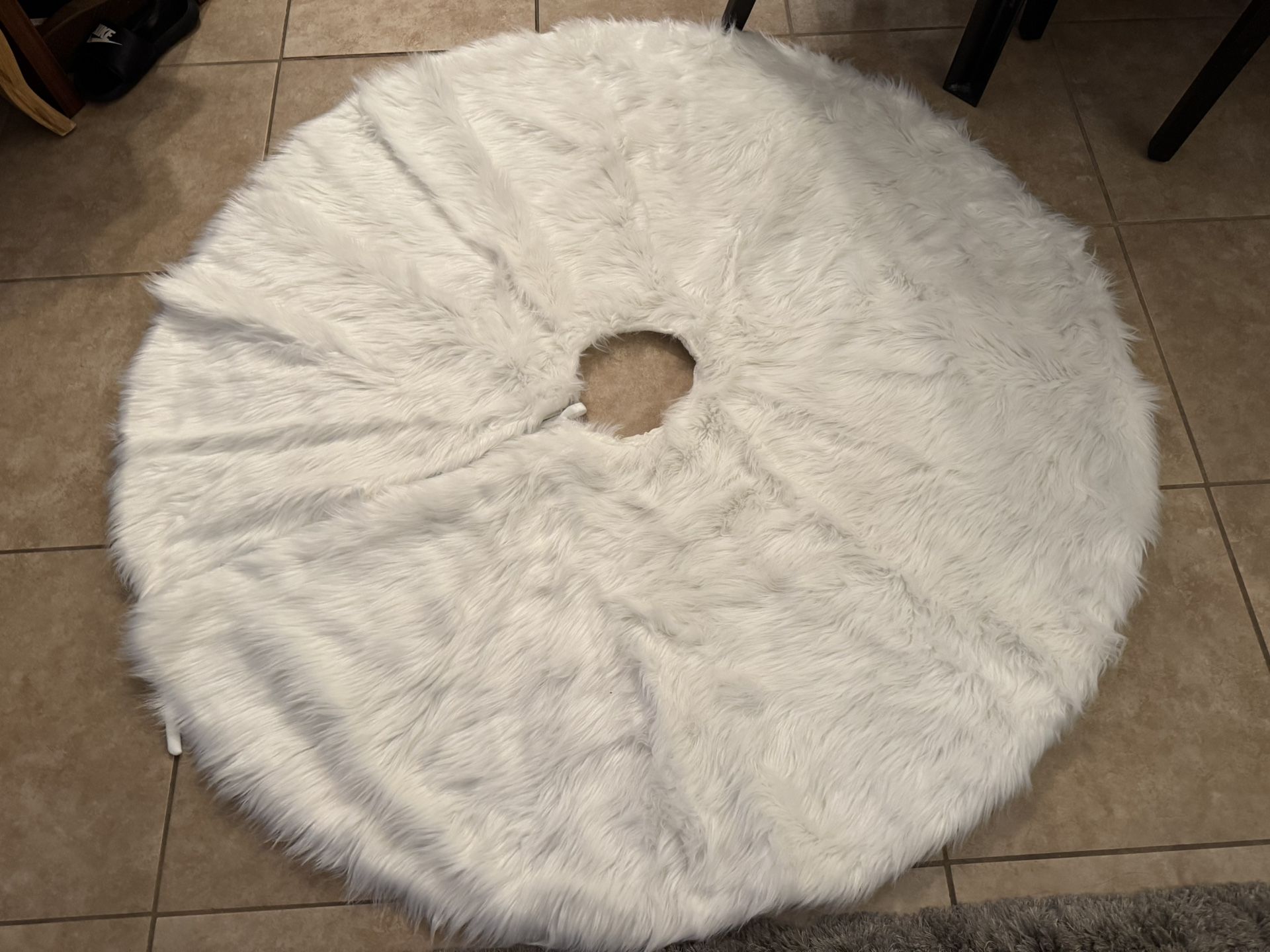 Berkshire Faux Fur Tree Skirt