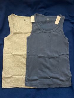 GAP Small woman tanks
