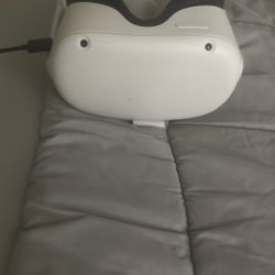 Good Condition Used Oculus Meta-quest 2