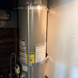 WATER HEATER EXCELLENT CONDITION