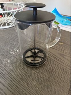 Glass milk frother