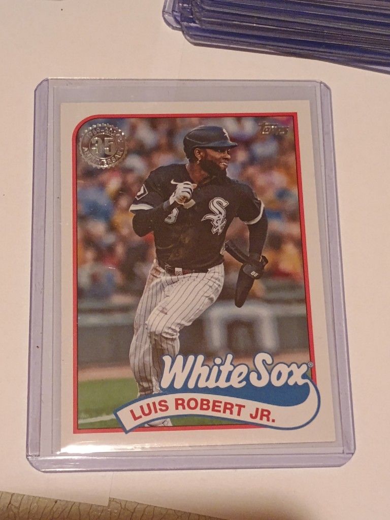 Luis Robert Jr. #89B-6 2024 Topps 1989