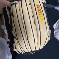 A2K 13.5 Slowpitch Glove