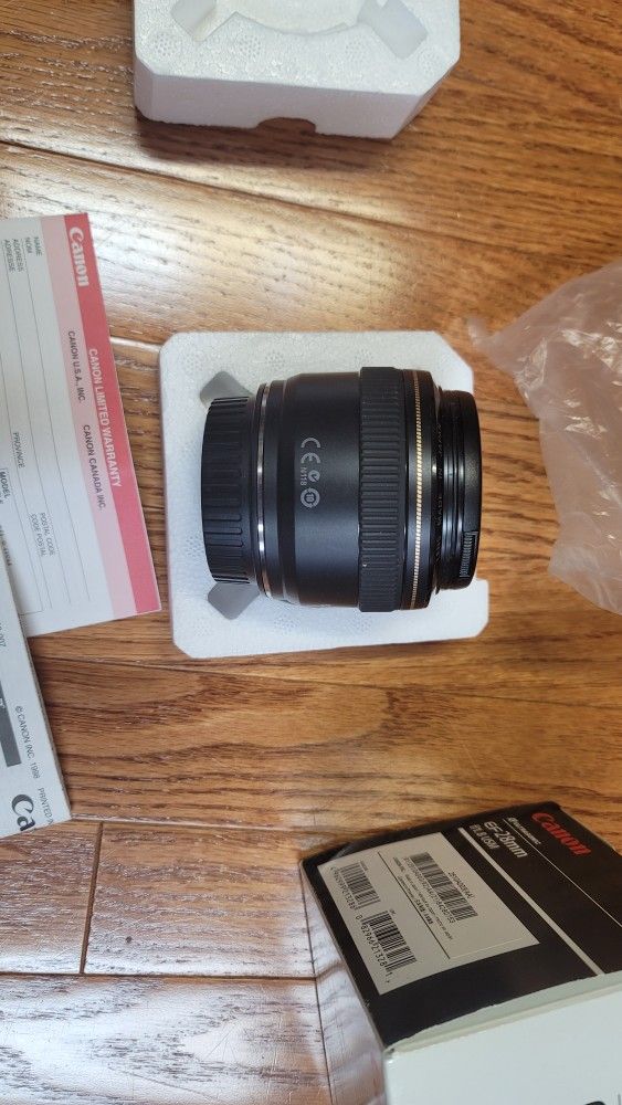 Canon EF 28mm F1.8 Usm