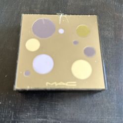 MAC Smoke And Mirrors Eyeshadow Palette