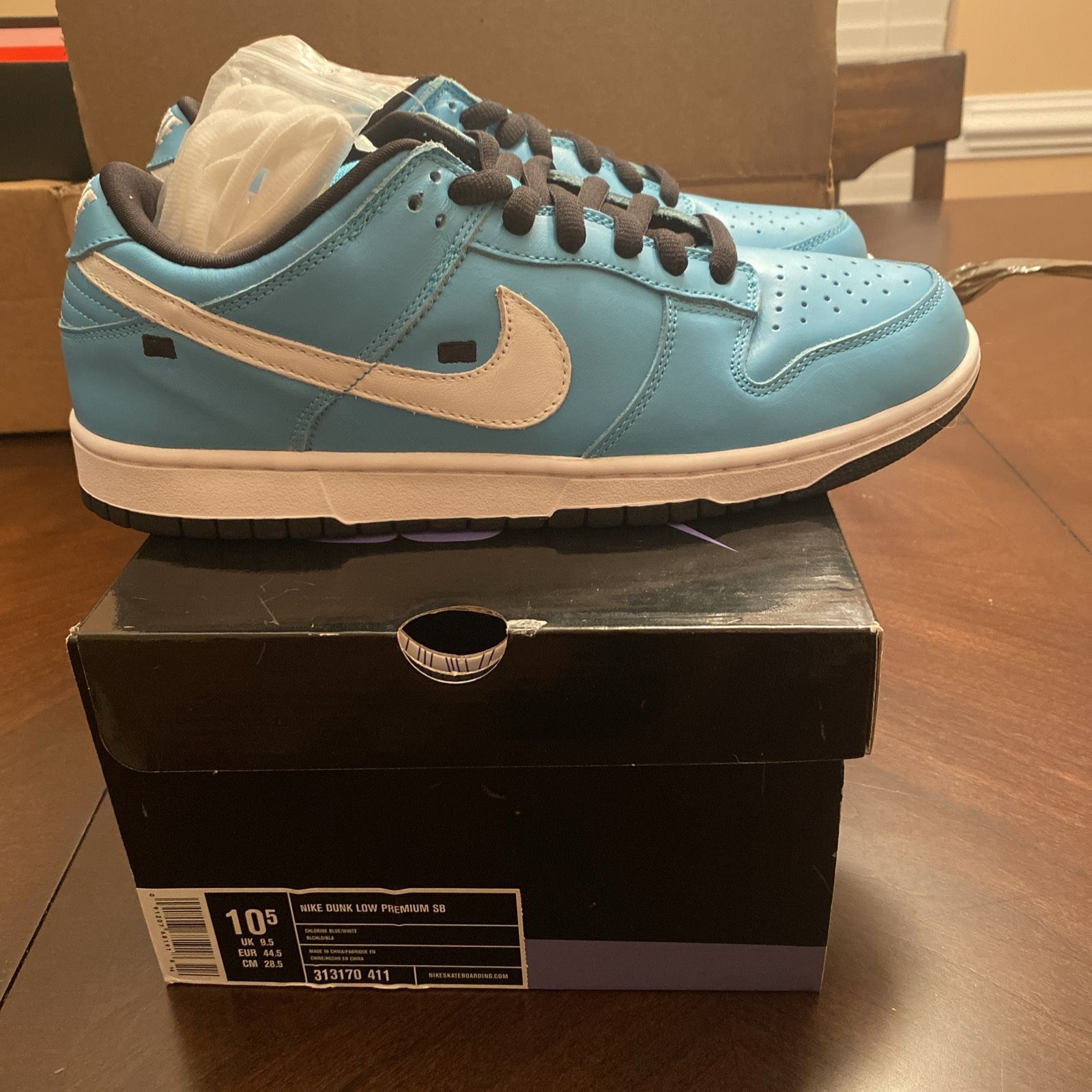 Nike Dunk Low Premium SB Tokyo Taxi, New In Box, 2006,