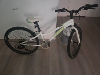 Trek Precaliber Kids' Bike