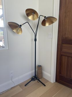 Black Metal 3 Light Floor Lamp