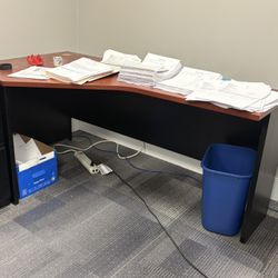 FREE CORNER DESK *PICKUP ASAP*