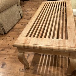 Table/ Wide Bench