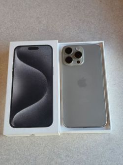 iPhone 15 Pro Max 256GB Natural Titanium