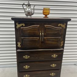 Vintage 5 Drawer Dresser