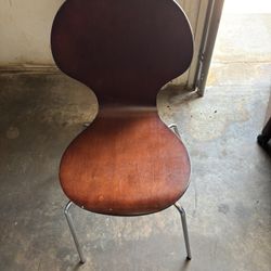 Sitting Chair 