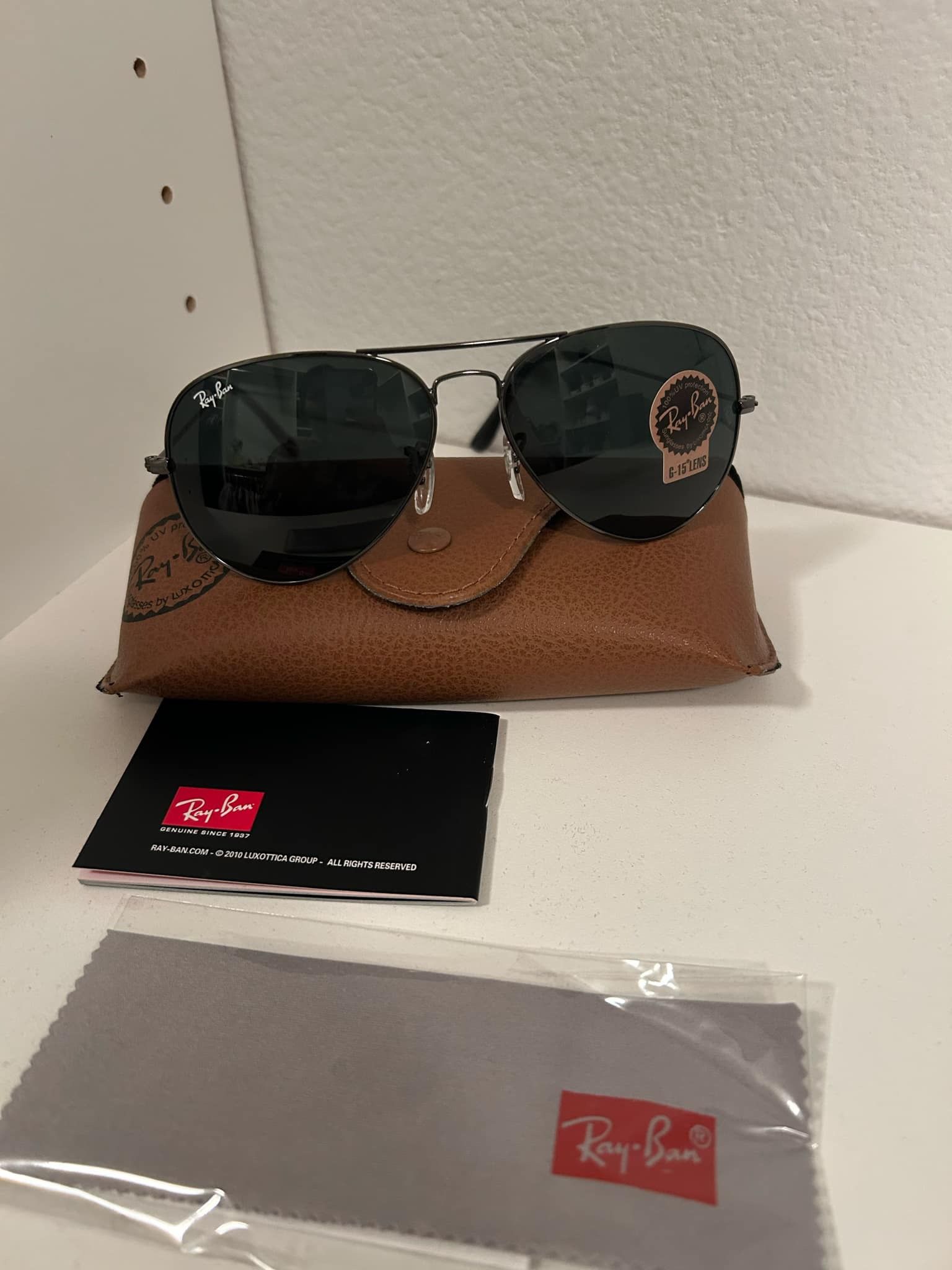 Ray-Ban Classic Aviator Sunglasses unisex