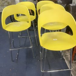 5 High top Chairs