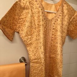 Suit : Pure Silk Suit With Embroidery.