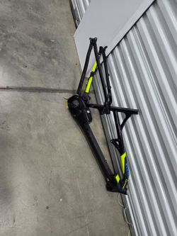 Atom lynx ebike frame with motor