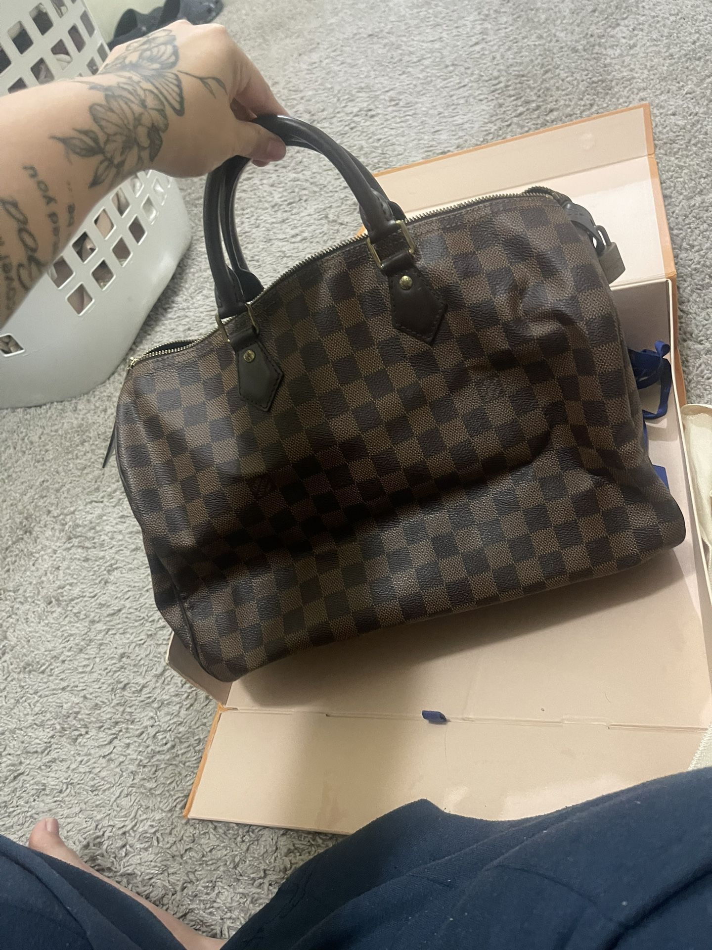 Authentic Lv Louis Vuitton Speedy
