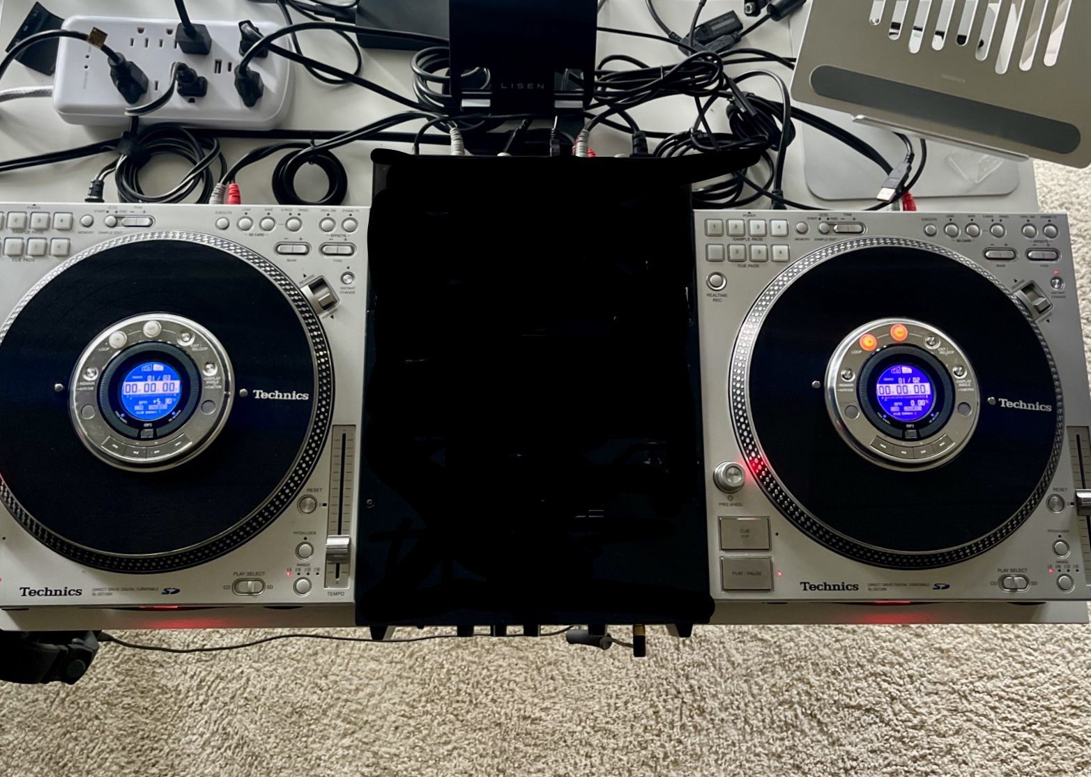 Technics SL-DZ1200 Turntables