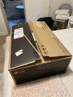 LG 27” QHD Ergo Monitor (USB-C) – Like New / Open Box