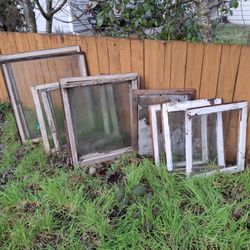 15 Wood Windows 4-22×24*9-28×28&2-34×36