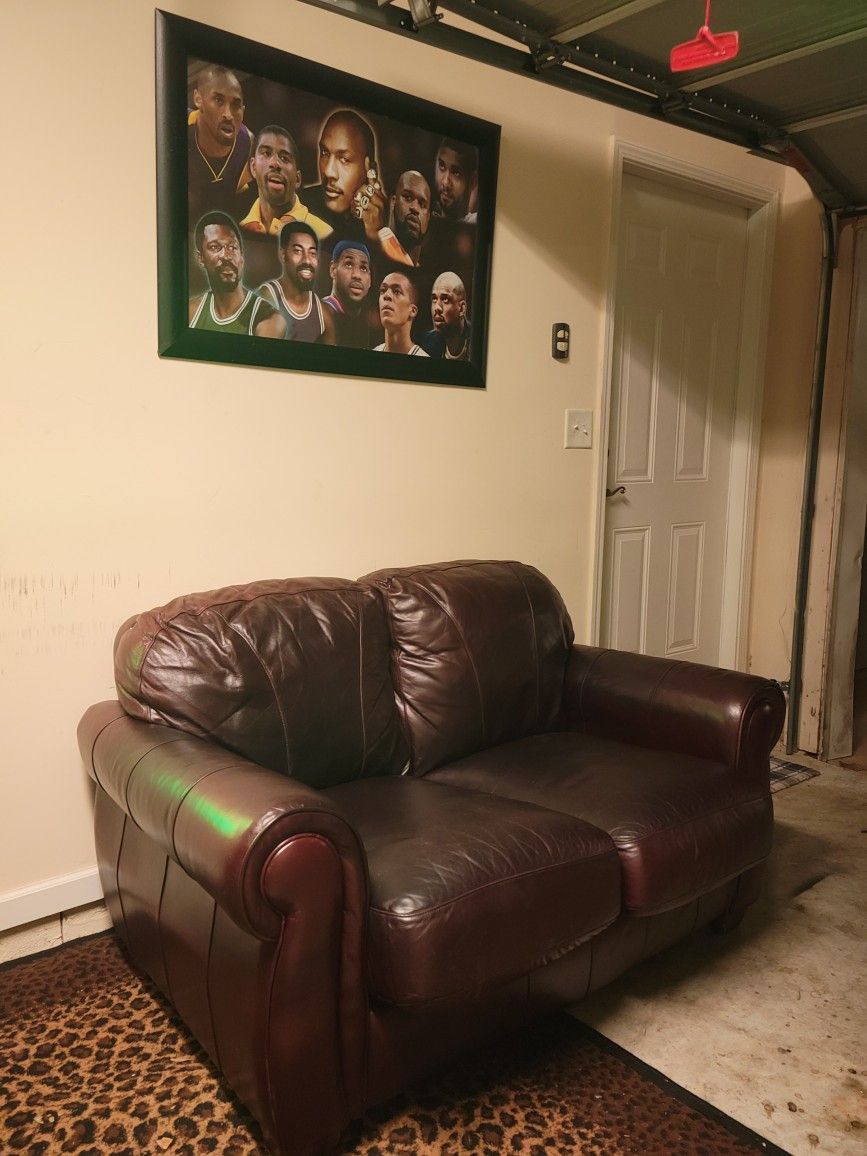 Beautiful Burgundy SOFA & LOVESEAT SET