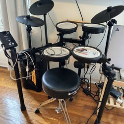 Electric drum set - Roland td-1 v-drums + chair