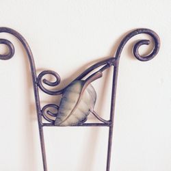 Wrought Iron Wall Mounted 3-Plate Display Rack Holder Leaf Decor