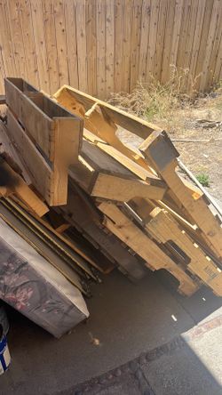 5 whole pallets and pieces