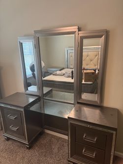 Grey Vanity
