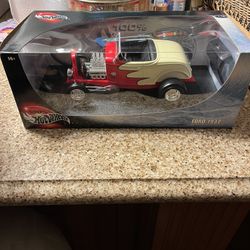Hot Wheels 1932 Ford Hot Rod 1/18scale “Deuce’s Wild”