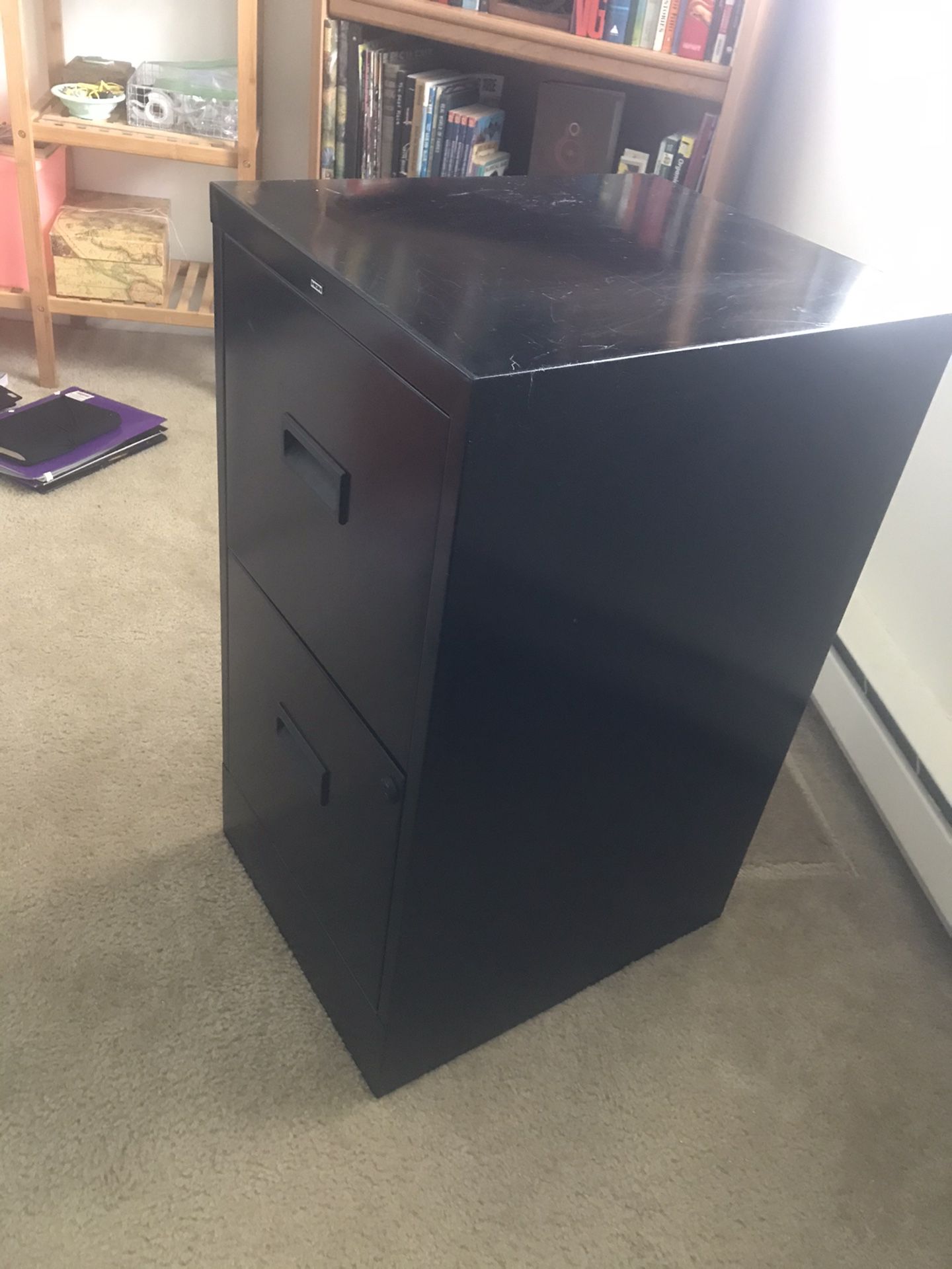 Clean 2-drawer Filing Cabinet (with key)