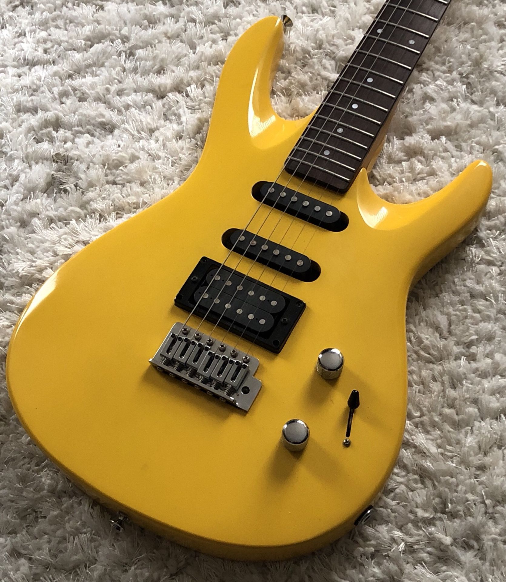 Washburn 80s Yellow Electric Guitar KC-20V Chicago Series Rare