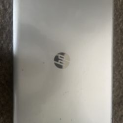 Hp Pavilion 17” Laptop With Windows 10 And cD ROM 