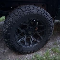 20in Rims And 35in Tires