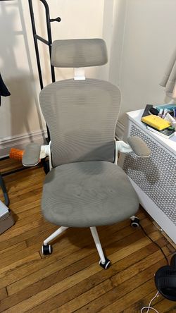 Used Swivel Chair –  Fully Functional