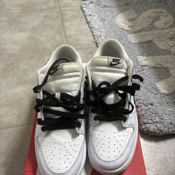 Nike Dunk Low Reverse Pandas