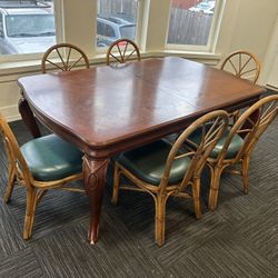 Amazing Art Dinning Table (sturdy And Lovely 🥰) 