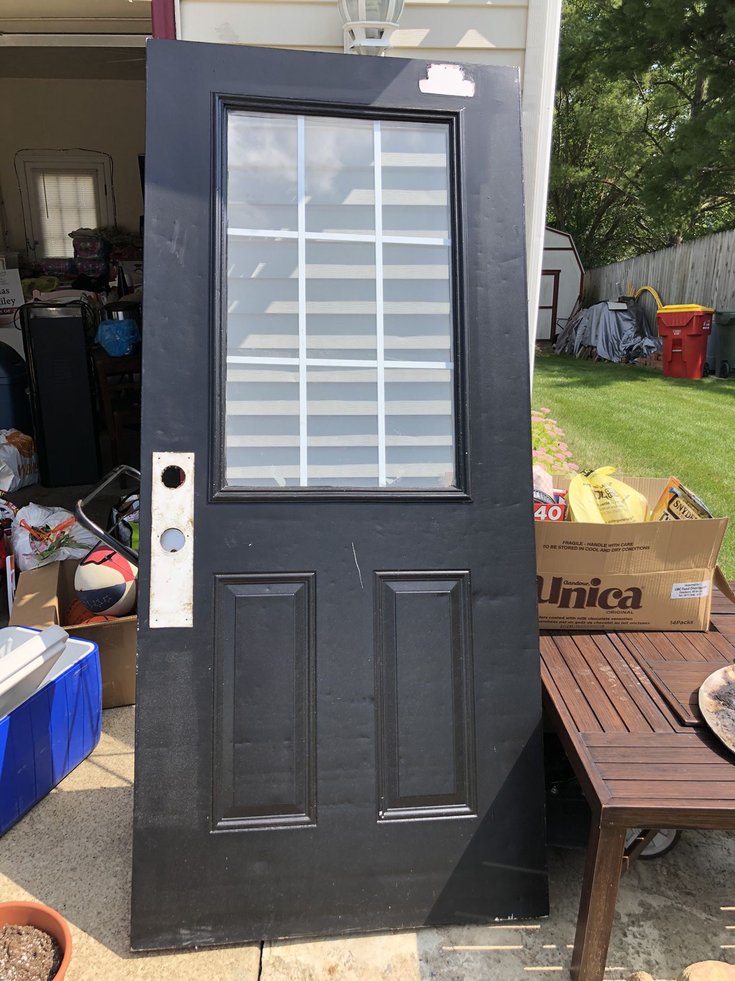 Side door for the garage