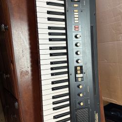 Yamaha CP11