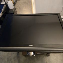 Vizio 37 Inch TV 