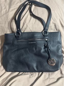 Black purse